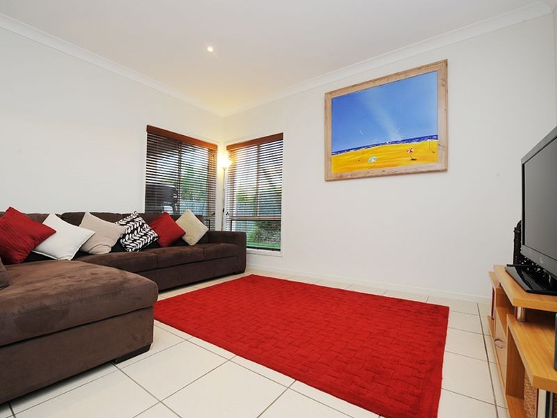 13 Tall Trees Way, Little Mountain QLD 4551
