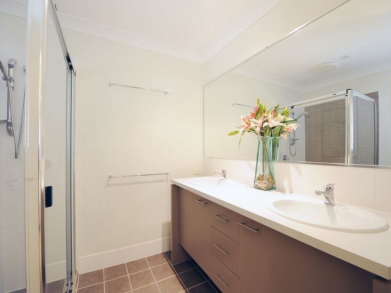 13 Tall Trees Way, Little Mountain QLD 4551