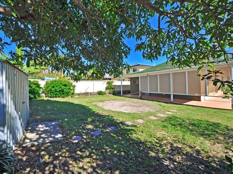 15 Hill Street, Currimundi QLD 4551