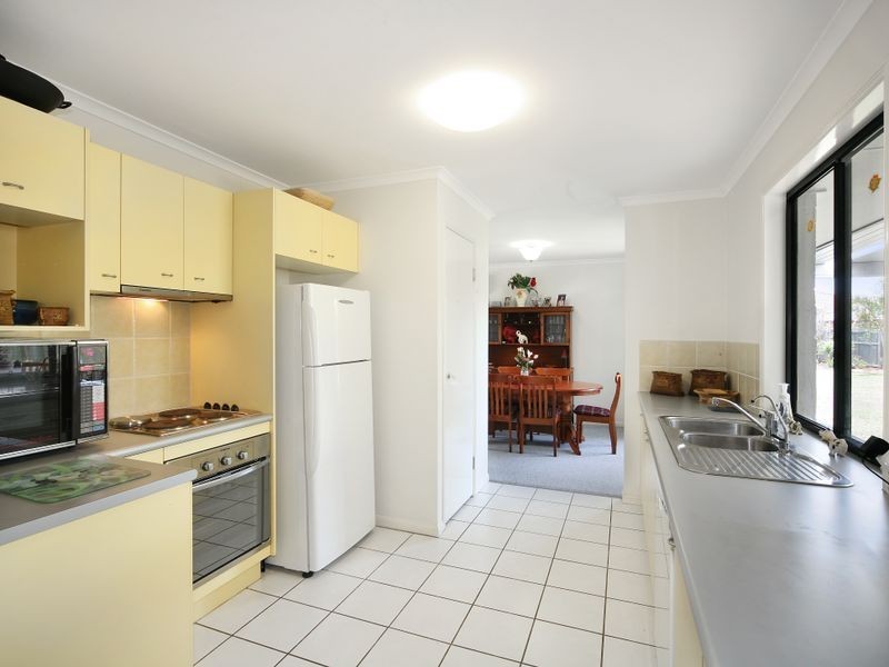 11 Dunbrody Street, Caloundra West QLD 4551