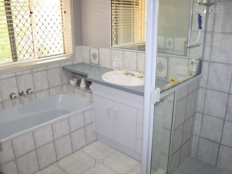 5 Rothfall Chase, Aroona QLD 4551