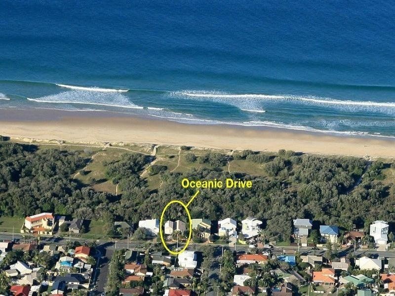119 Oceanic Drive, Warana QLD 4575