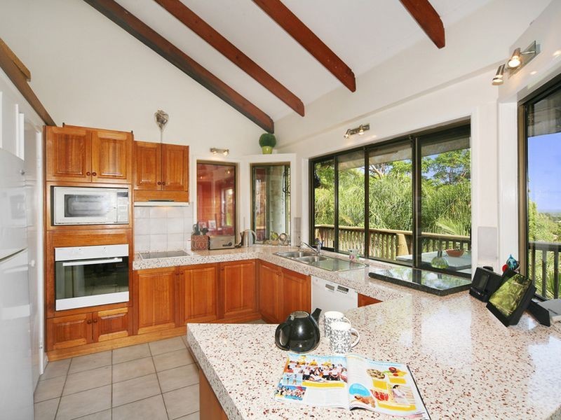 64 Sugar Bag Road, Little Mountain QLD 4551