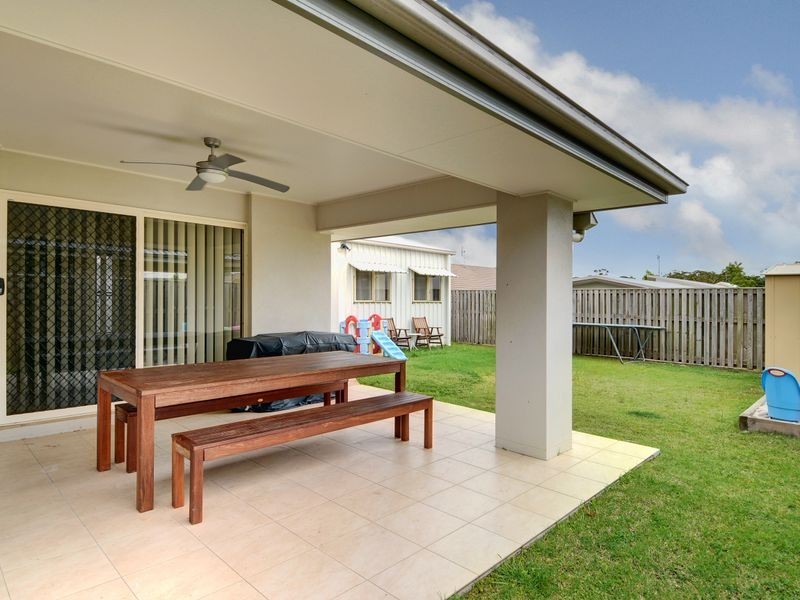 11 Elvena Circuit, Little Mountain QLD 4551