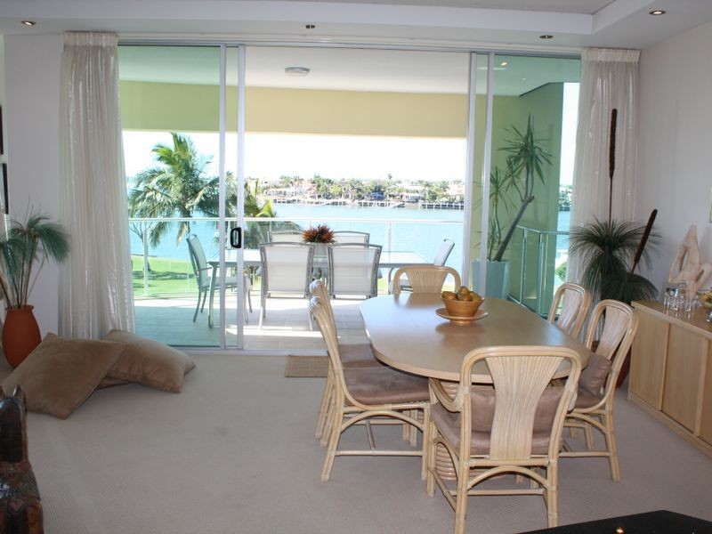 11/82 River Esplanade, Mooloolaba QLD 4557