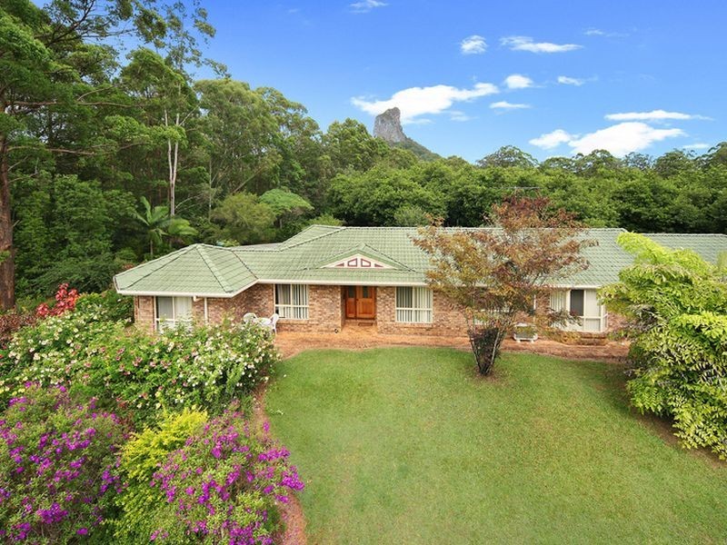 32 Gould Drive, Glass House Mountains QLD 4518