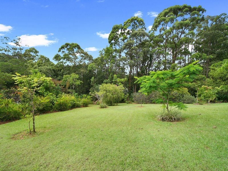 32 Gould Drive, Glass House Mountains QLD 4518
