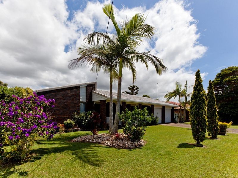 8 Catherine St, Golden Beach QLD 4551