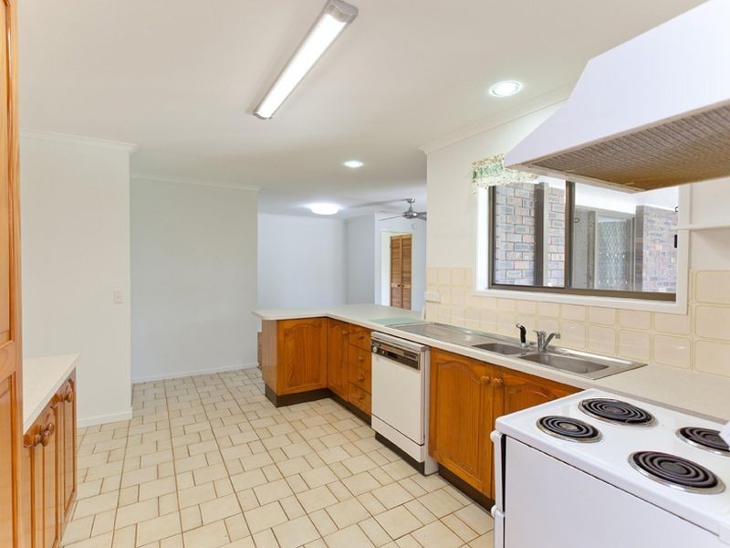 8 Catherine St, Golden Beach QLD 4551