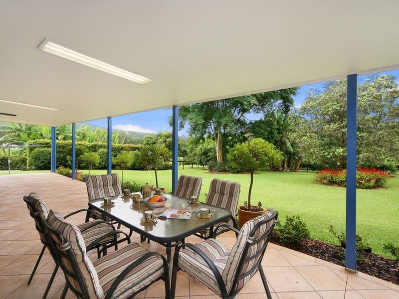 466 Peachester Road, Beerwah QLD 4519