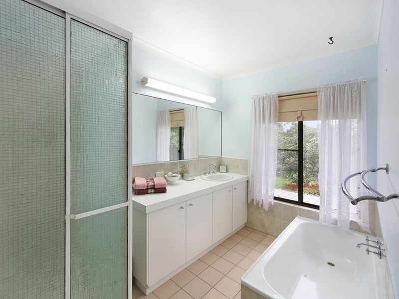 466 Peachester Road, Beerwah QLD 4519