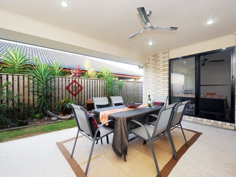 24 Alicia Circuit, Little Mountain QLD 4551