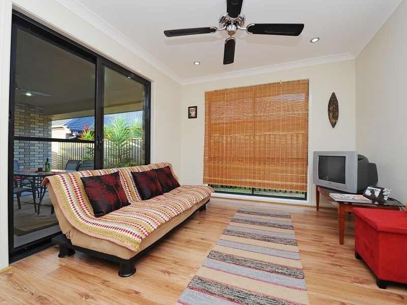 24 Alicia Circuit, Little Mountain QLD 4551