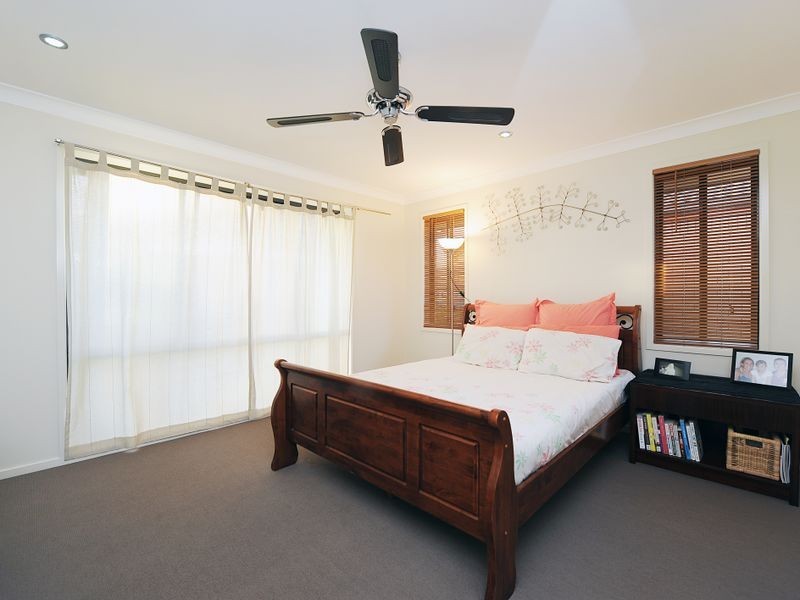 24 Alicia Circuit, Little Mountain QLD 4551