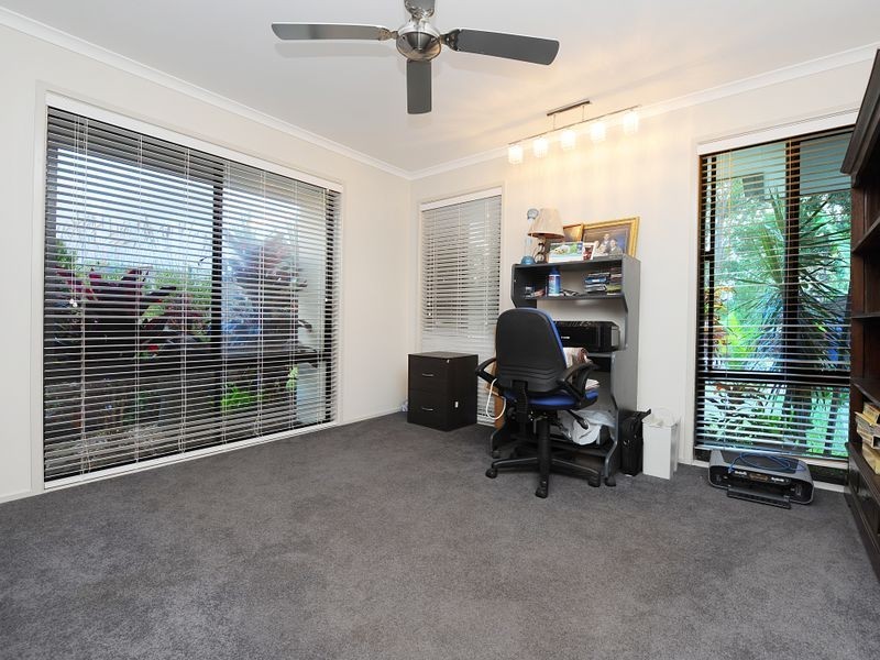 1 Acaciabark Place, Little Mountain QLD 4551