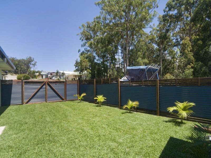 1 Acaciabark Place, Little Mountain QLD 4551
