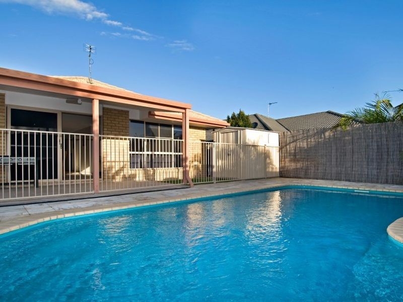 4 Mowburra Place, Caloundra West QLD 4551