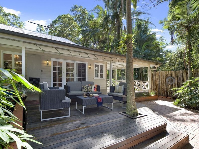 11 Bella Street, Landsborough QLD 4550