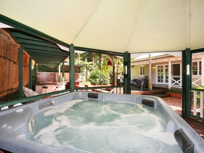 11 Bella Street, Landsborough QLD 4550