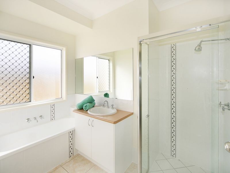 14 Wheeler Crescent, Caloundra West QLD 4551