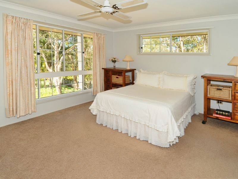 6 Lexington Drive, Little Mountain QLD 4551