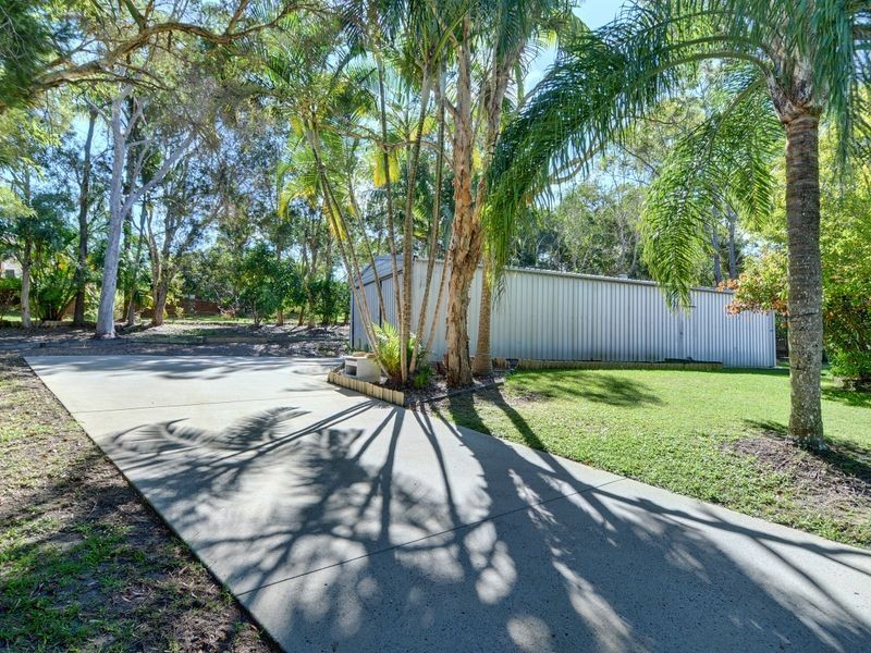 6 Lexington Drive, Little Mountain QLD 4551