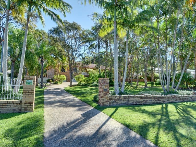 6 Lexington Drive, Little Mountain QLD 4551