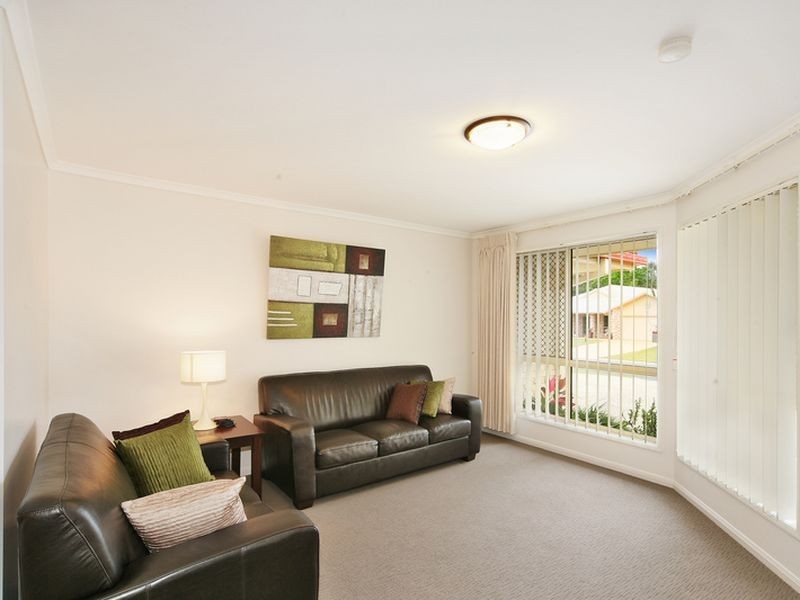 4 Gowen Drive, Landsborough QLD 4550