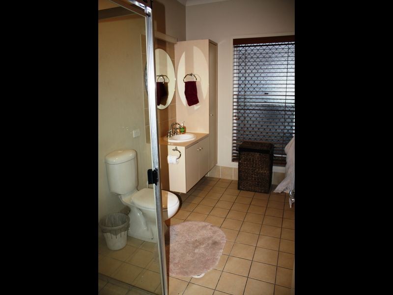 34/2 Grand Parade, Kawana Island QLD 4575