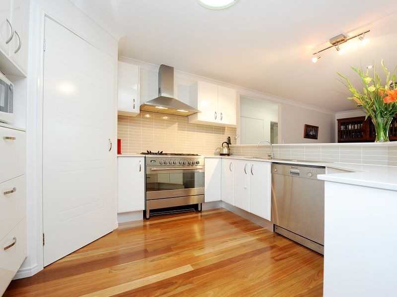 5 Elvena Circuit, Little Mountain QLD 4551