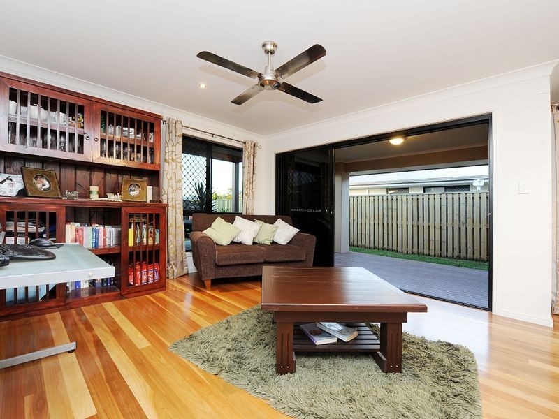 5 Elvena Circuit, Little Mountain QLD 4551