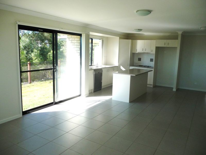 12 Forest View Way, Little Mountain QLD 4551