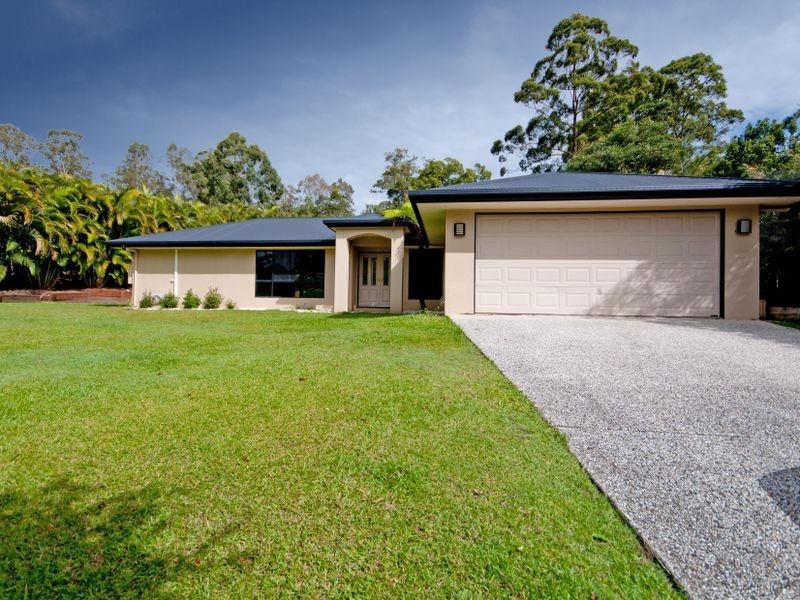 4 Samuel Place, Mooloolah Valley QLD 4553