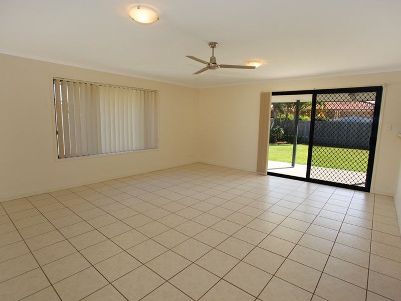 9 Undanbi Place, Pelican Waters QLD 4551