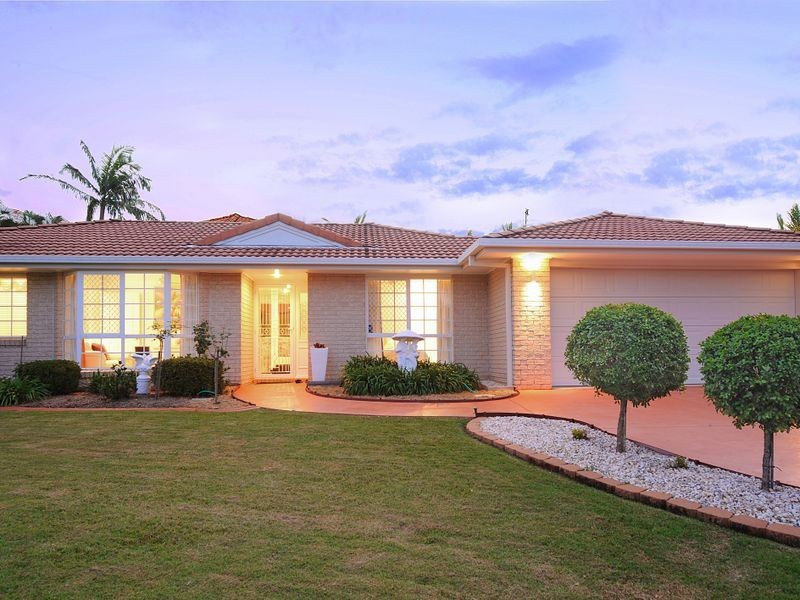 6 Berkley Pl, Little Mountain QLD 4551