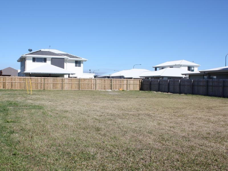 6 Macon Street, Birtinya QLD 4575