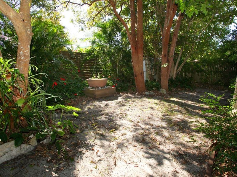 11 Lamerough Parade, Golden Beach QLD 4551