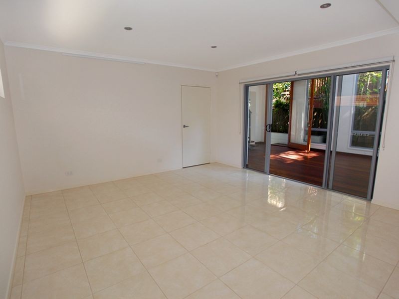 11 Lamerough Parade, Golden Beach QLD 4551