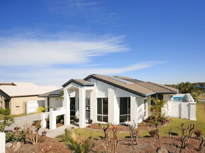 2 Dunbrody Street, Caloundra West QLD 4551