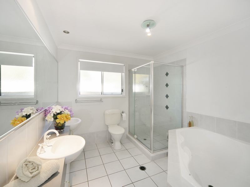 2 Dunbrody Street, Caloundra West QLD 4551