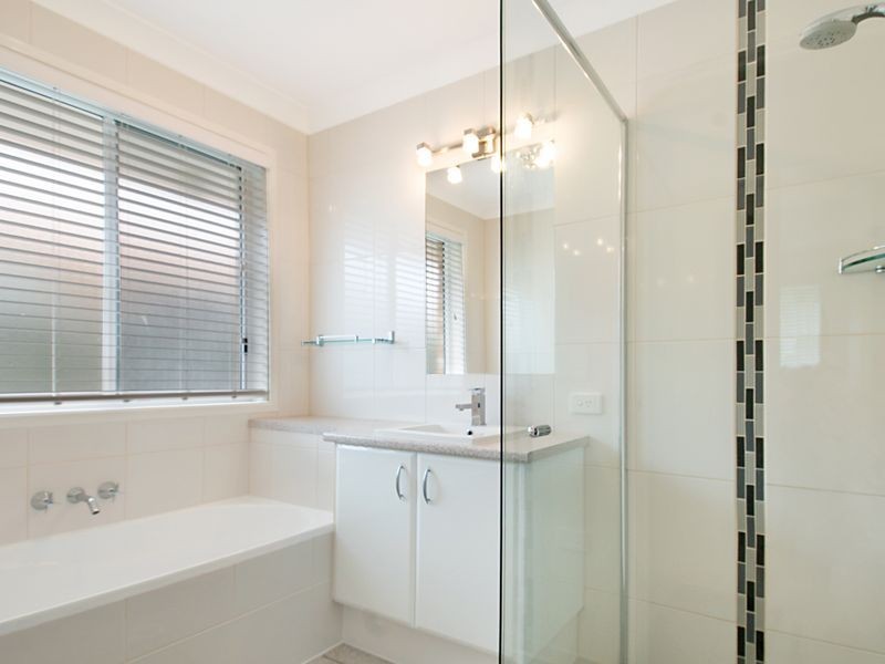 13 Fantail Place, Wurtulla QLD 4575