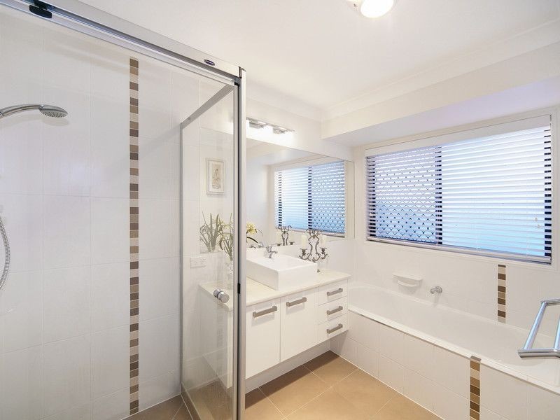 10 Daintree Boulevard, Little Mountain QLD 4551