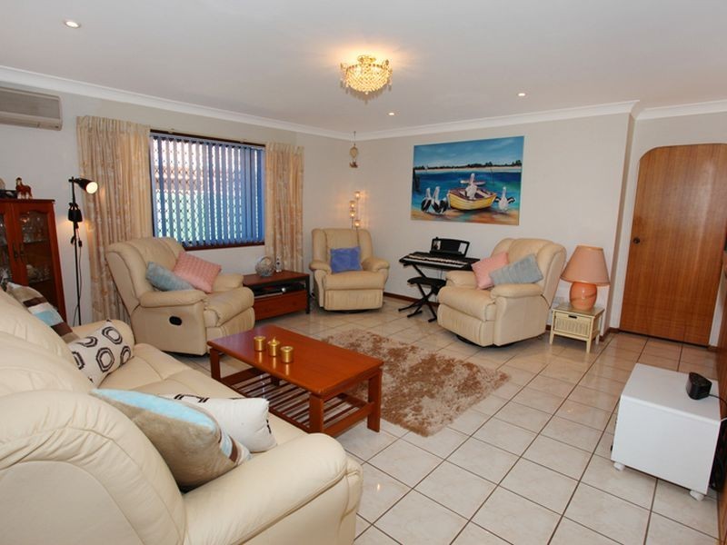 12 Hume Street, Golden Beach QLD 4551