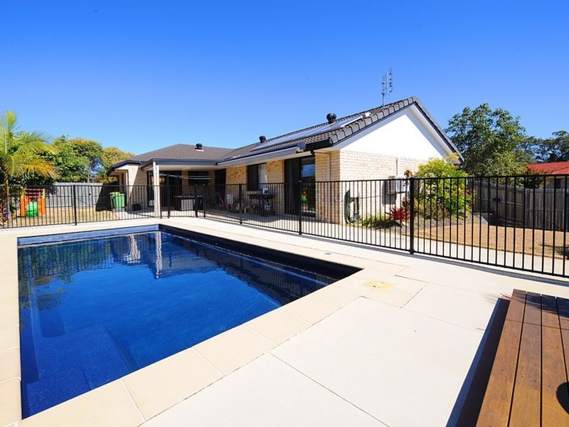 1 Cedar Court, Currimundi QLD 4551