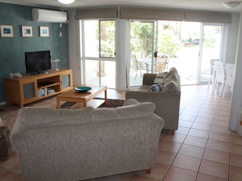 3 Surfside on the Beach/143 Lowanna Drive, Buddina QLD 4575