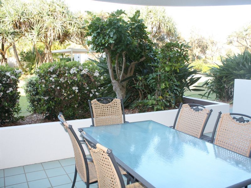 3 Surfside on the Beach/143 Lowanna Drive, Buddina QLD 4575