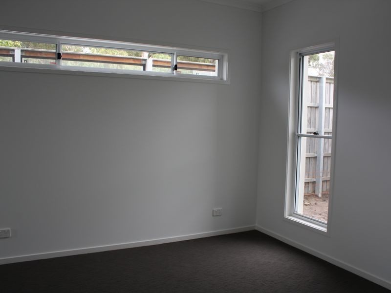 136 Grand Parade, Kawana Island QLD 4575