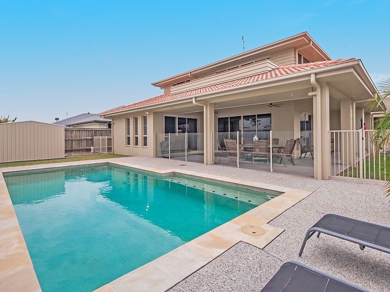 12 St Pauls Avenue, Pelican Waters QLD 4551