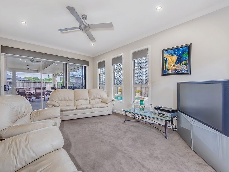 12 St Pauls Avenue, Pelican Waters QLD 4551