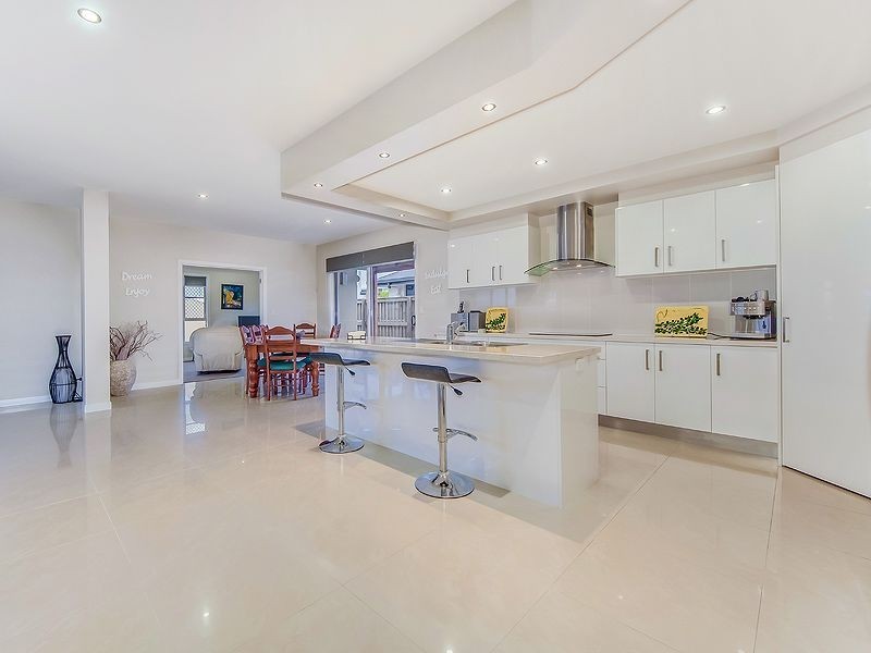 12 St Pauls Avenue, Pelican Waters QLD 4551